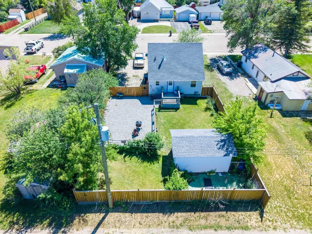 305 1 Avenue S Coutts AB T0K 0N0