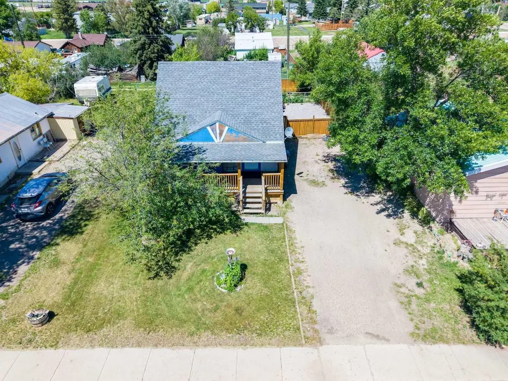 305 1 Avenue S Coutts AB T0K 0N0
