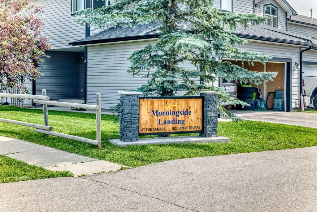 102 Canoe Square SW Airdrie AB T4B 2Z1