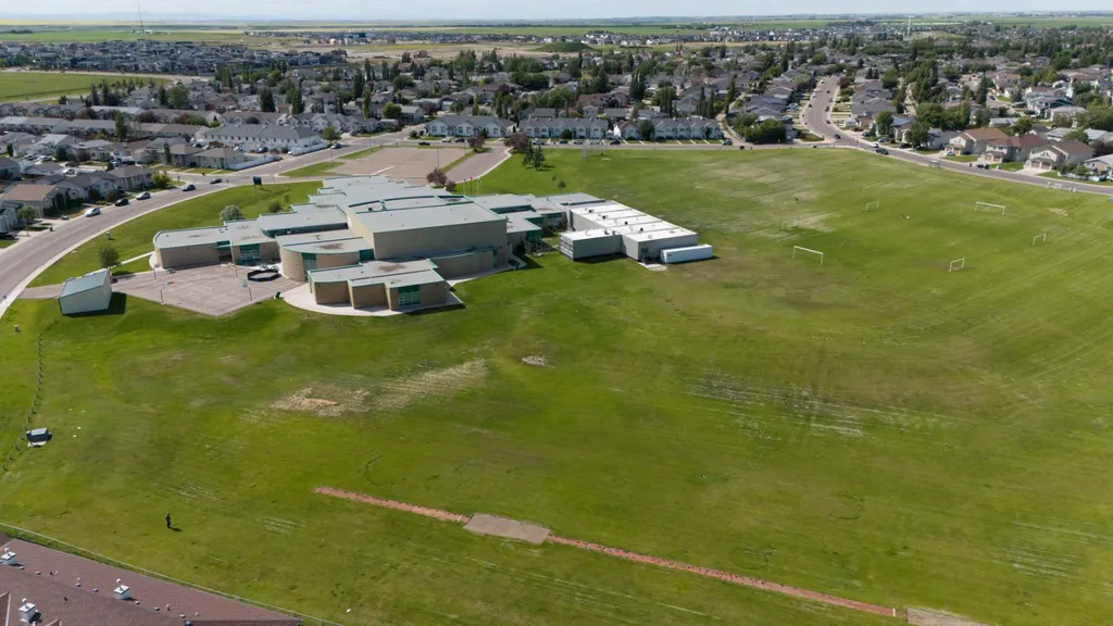 295 Blackfoot Road West Lethbridge AB T1K 8A6