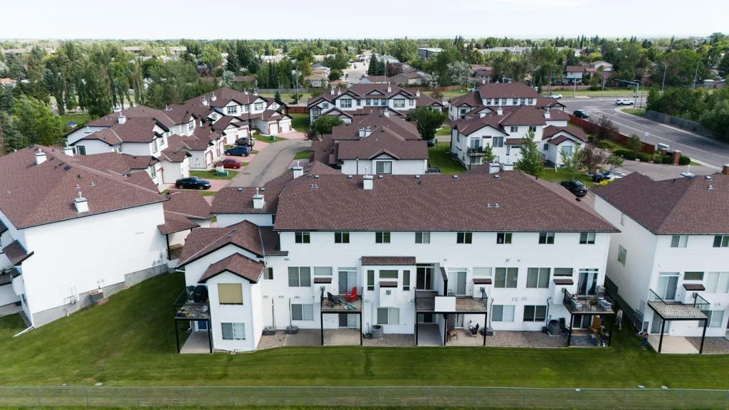 295 Blackfoot Road West Lethbridge AB T1K 8A6