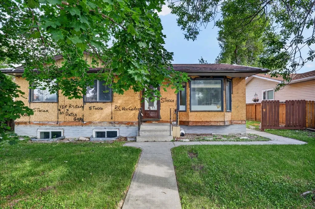 256 Pinemill Road NE Calgary AB T1Y 2E2