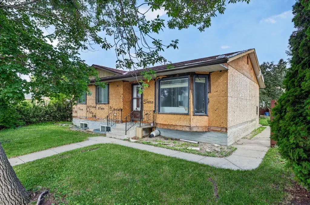 256 Pinemill Road NE Calgary AB T1Y 2E2