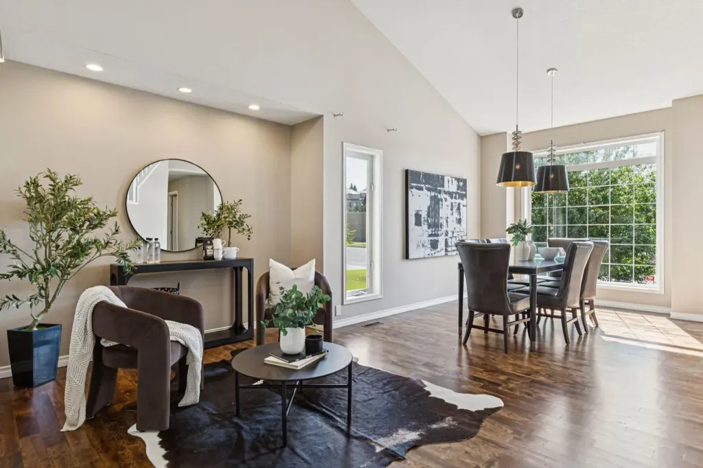 400 Sienna Park Drive SW Calgary AB T3H 3K3