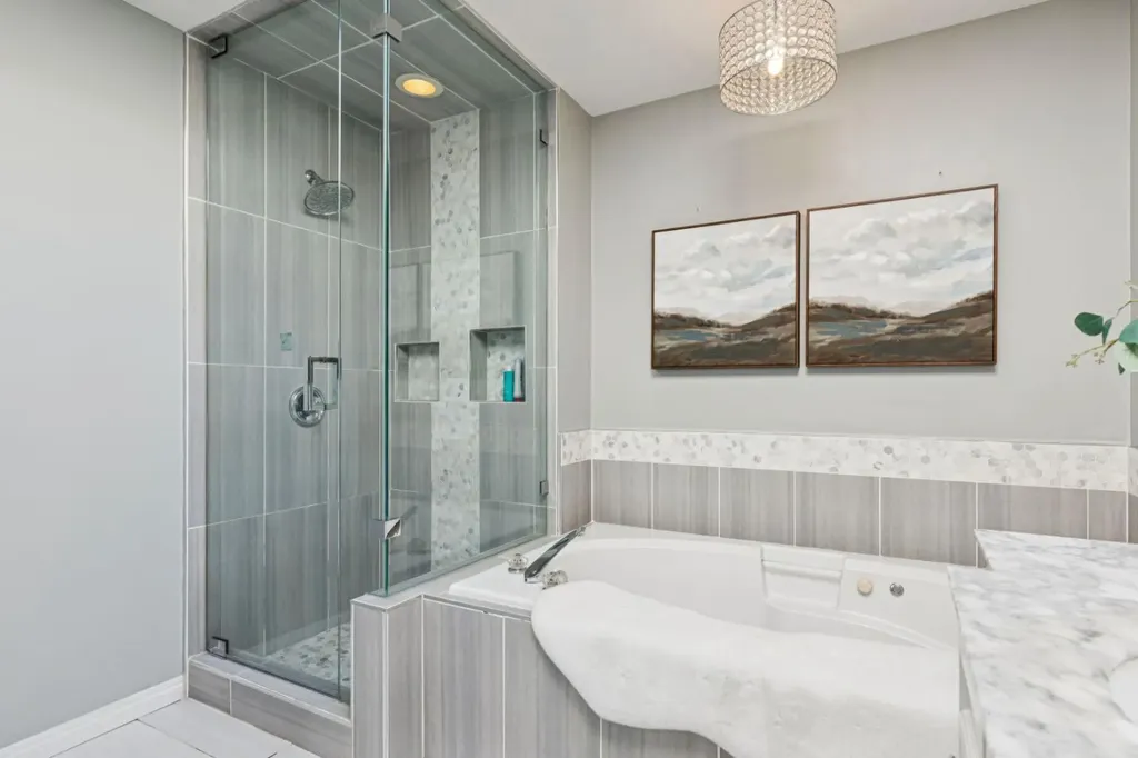 400 Sienna Park Drive SW Calgary AB T3H 3K3