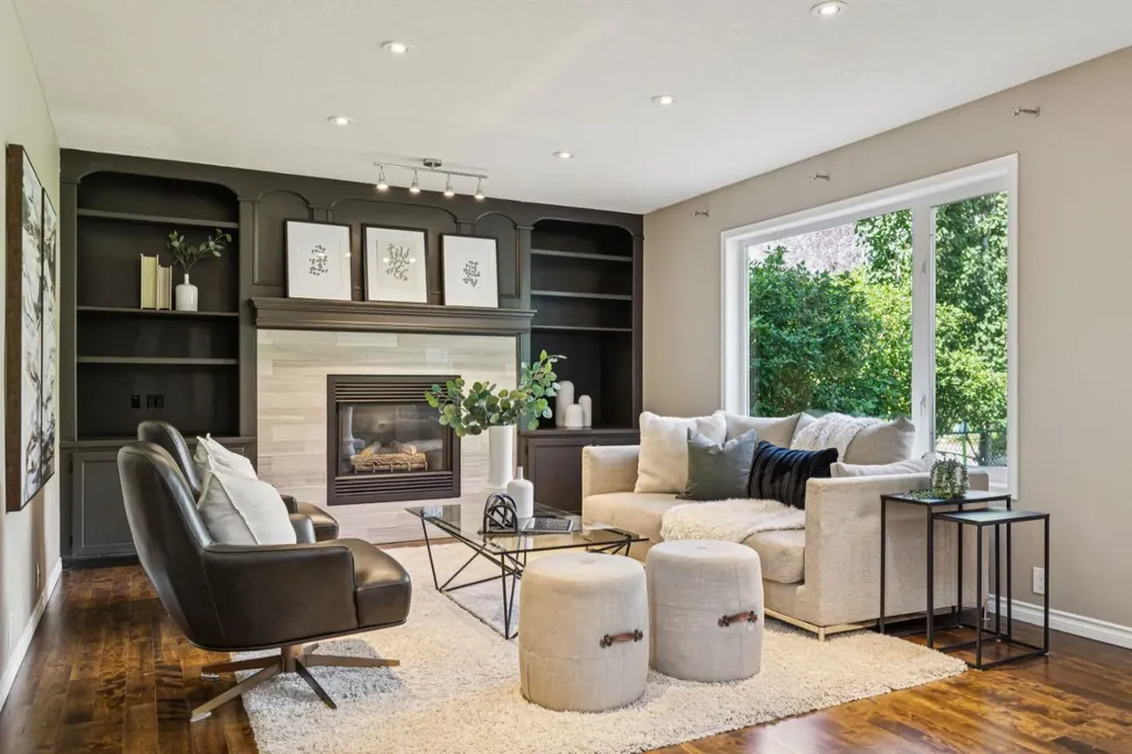 400 Sienna Park Drive SW Calgary AB T3H 3K3