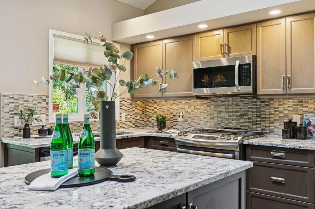400 Sienna Park Drive SW Calgary AB T3H 3K3