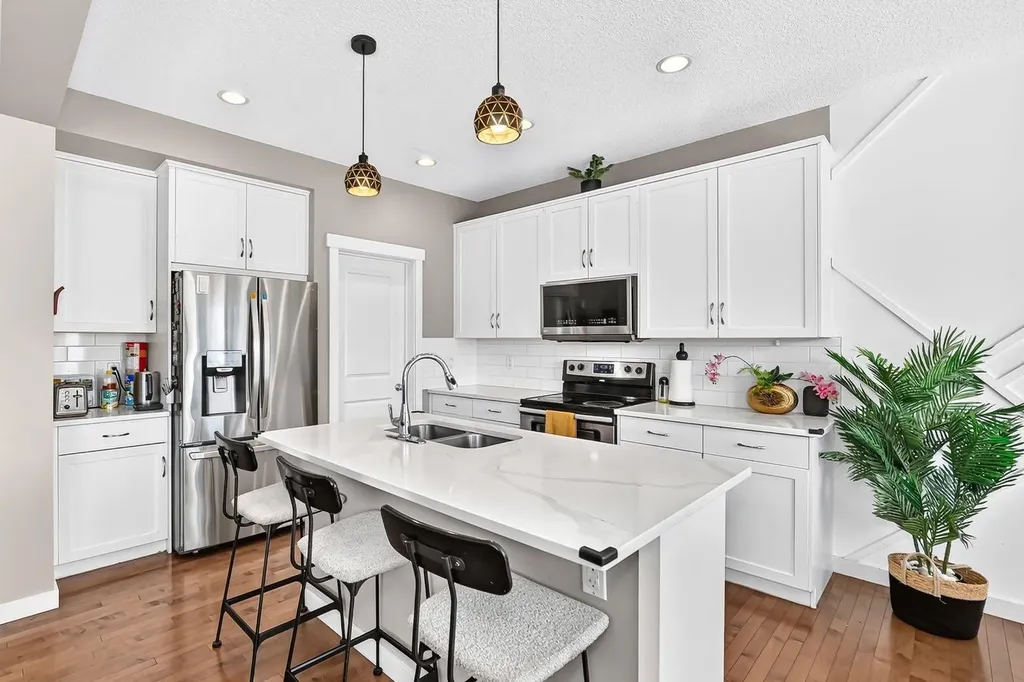 68 Sage Valley Drive NW Calgary AB T3R 0C9