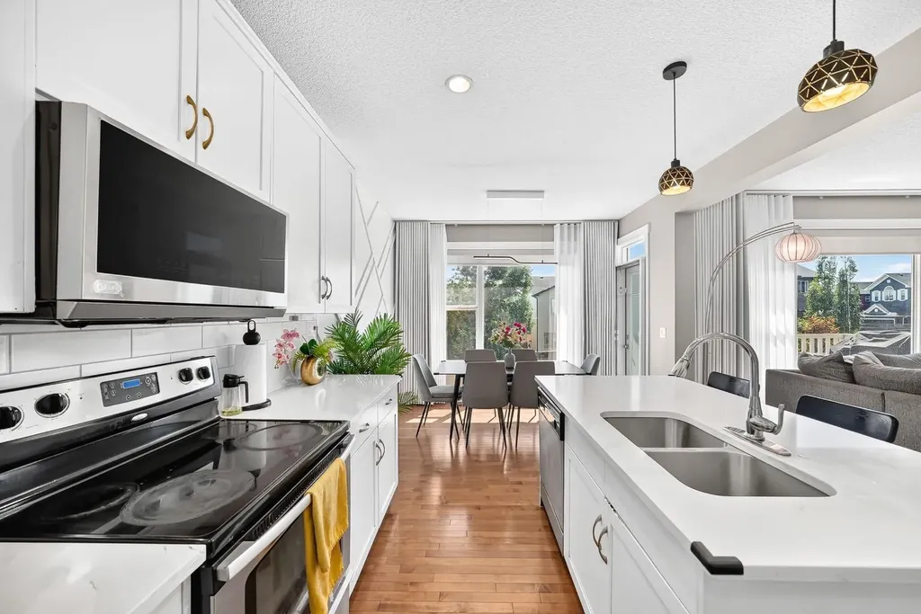 68 Sage Valley Drive NW Calgary AB T3R 0C9