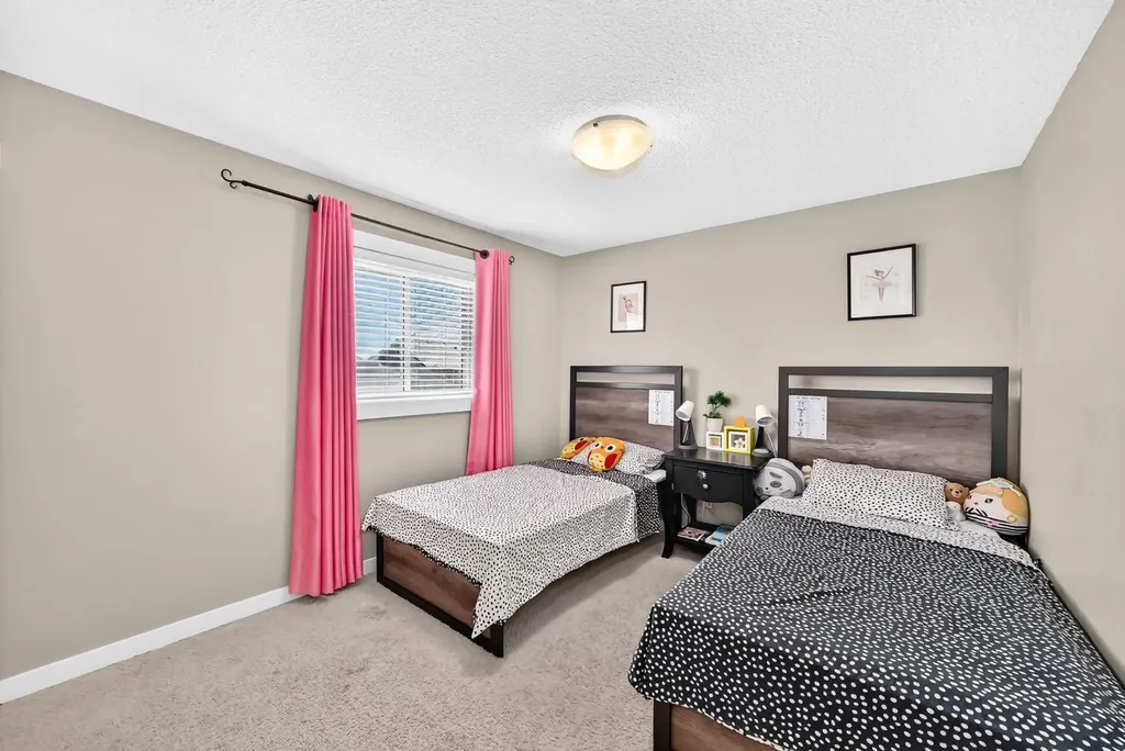68 Sage Valley Drive NW Calgary AB T3R 0C9