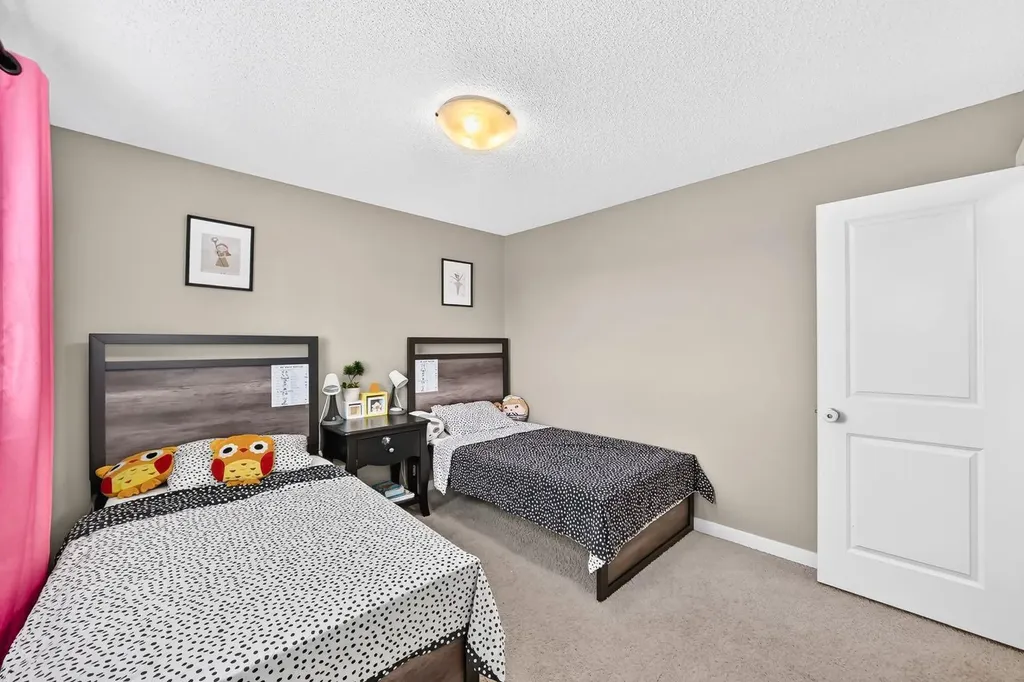 68 Sage Valley Drive NW Calgary AB T3R 0C9