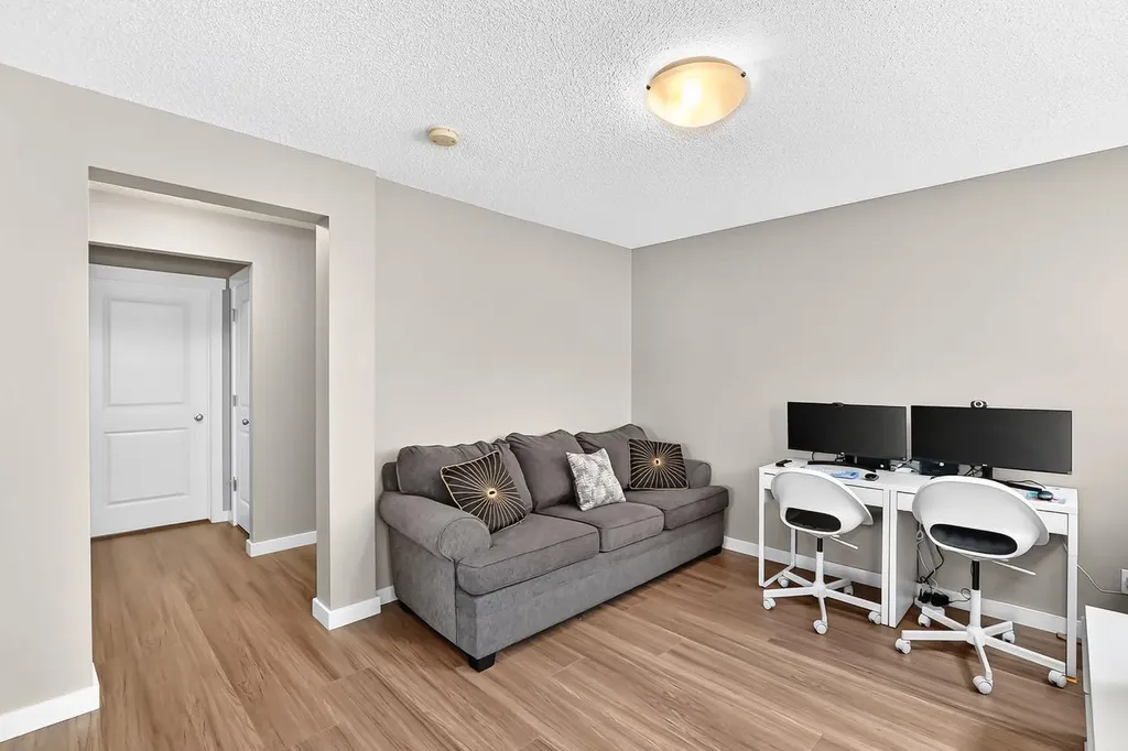 68 Sage Valley Drive NW Calgary AB T3R 0C9