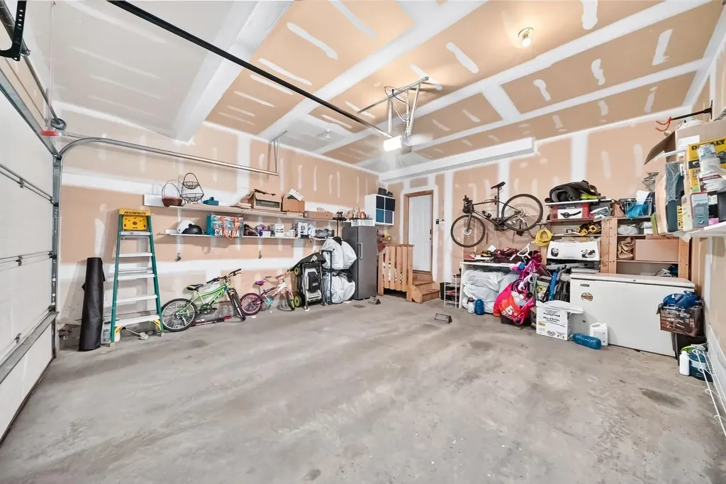 68 Sage Valley Drive NW Calgary AB T3R 0C9