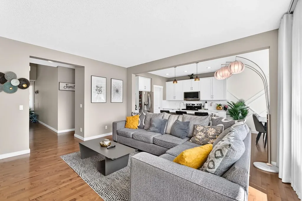 68 Sage Valley Drive NW Calgary AB T3R 0C9