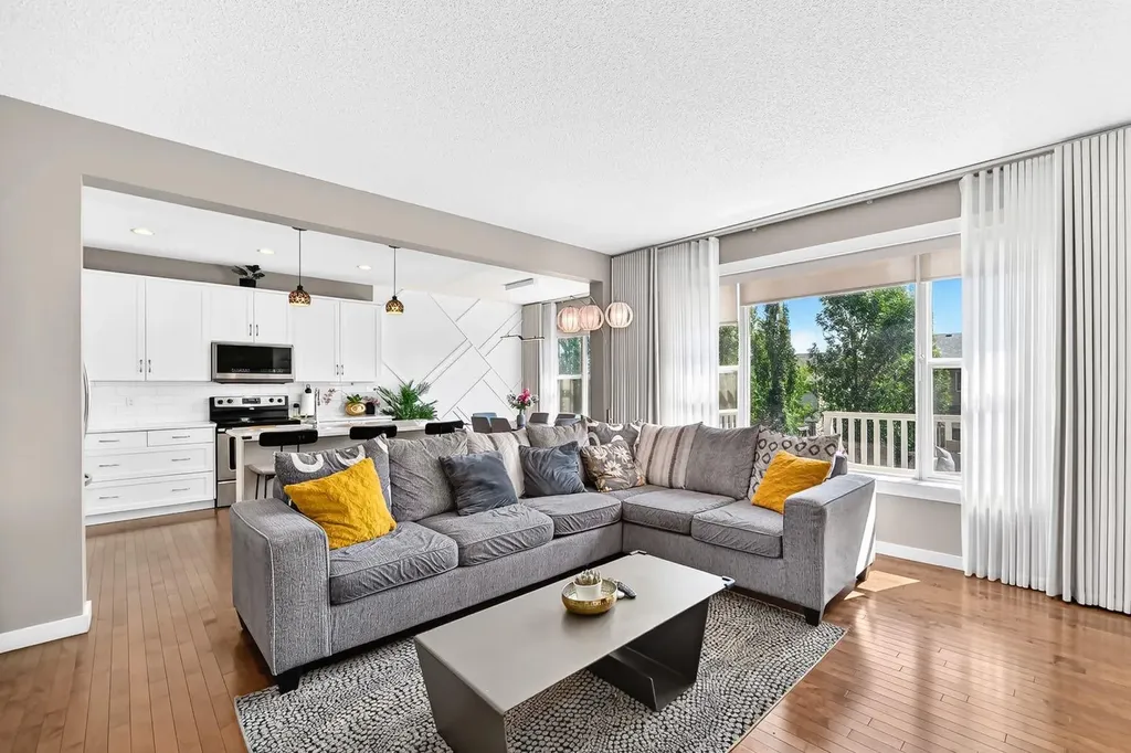 68 Sage Valley Drive NW Calgary AB T3R 0C9