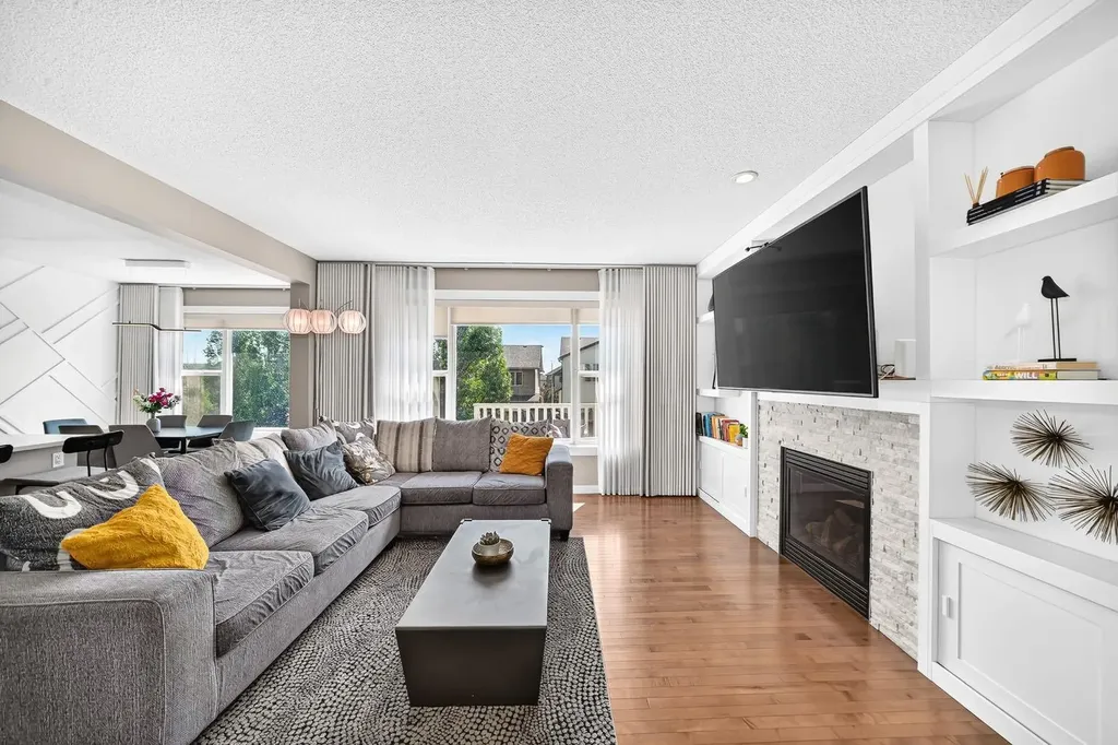 68 Sage Valley Drive NW Calgary AB T3R 0C9