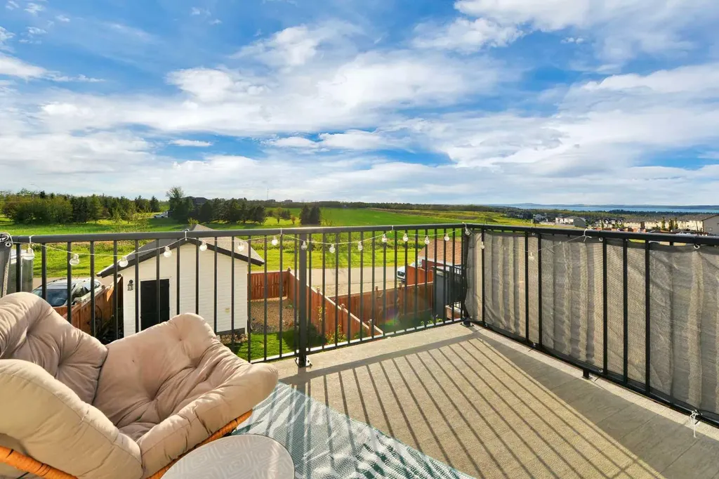 4050 Ryders Ridge Boulevard Sylvan Lake AB T4S 0T5