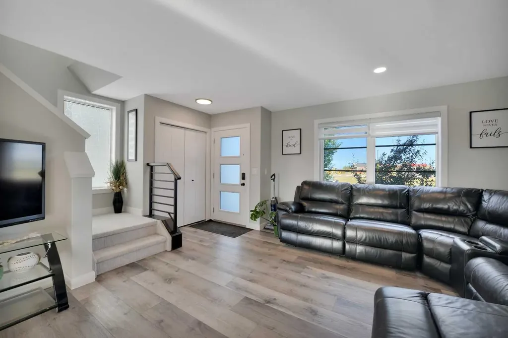 4050 Ryders Ridge Boulevard Sylvan Lake AB T4S 0T5