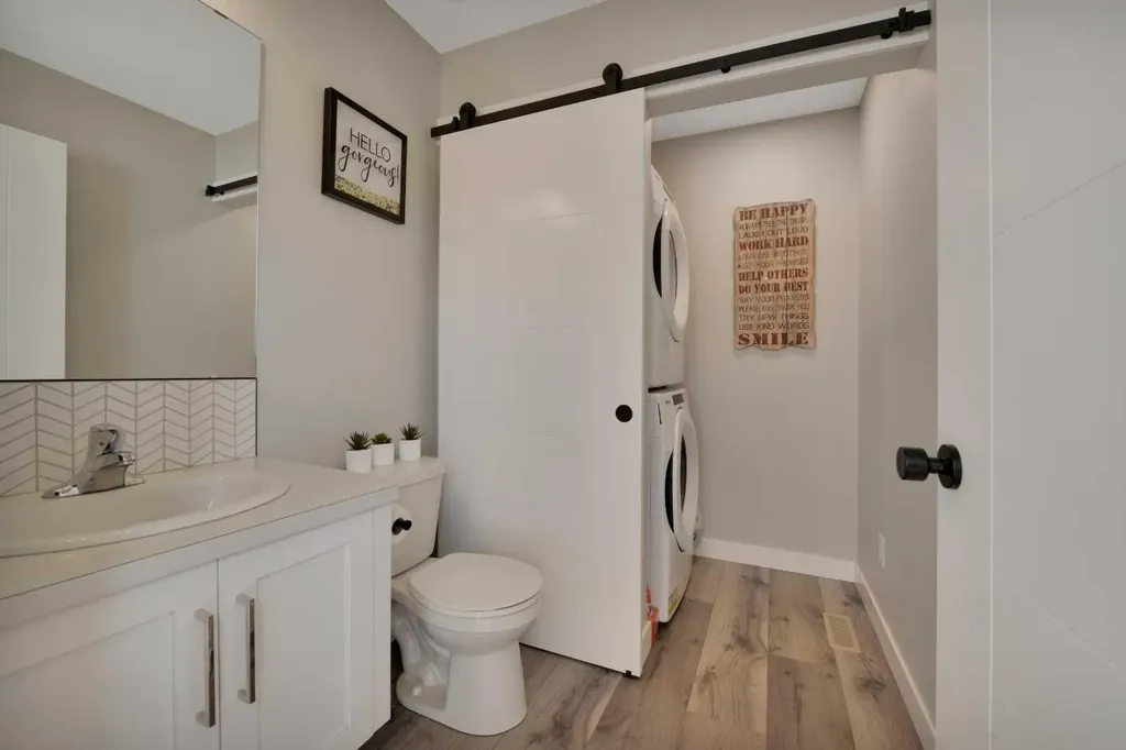 4050 Ryders Ridge Boulevard Sylvan Lake AB T4S 0T5