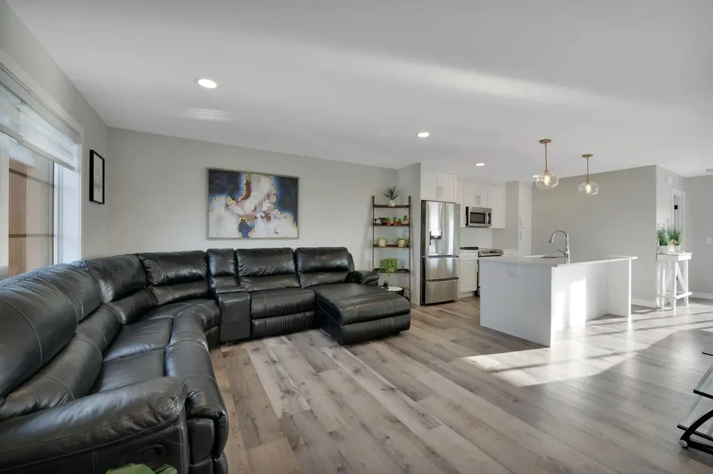 4050 Ryders Ridge Boulevard Sylvan Lake AB T4S 0T5