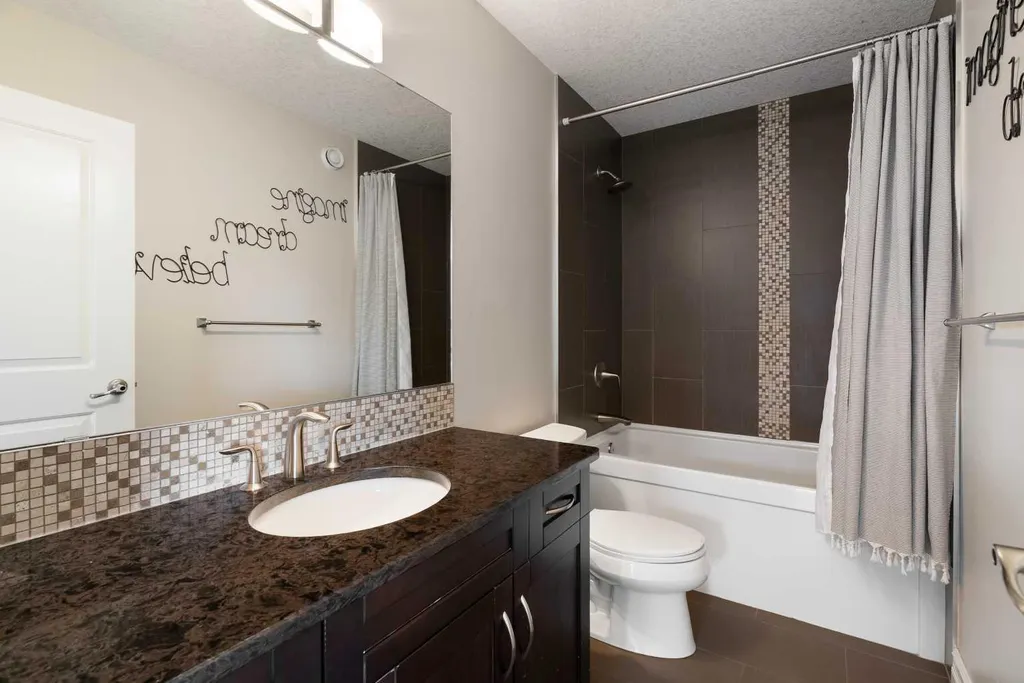 652 Heritage Drive Fort Mcmurray AB T9K 2X2
