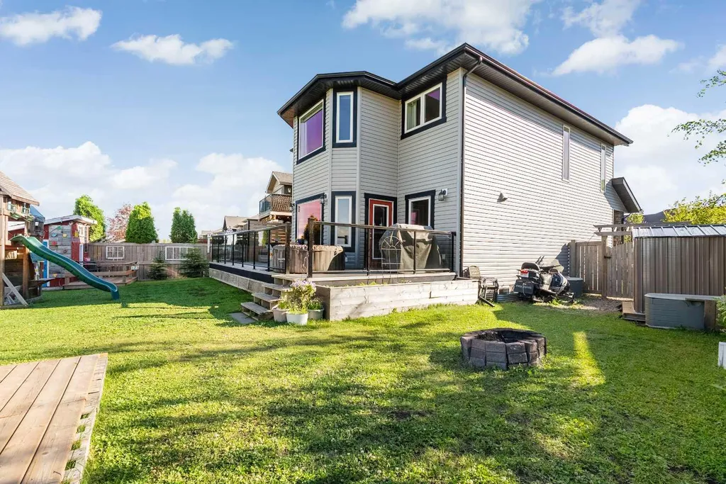 652 Heritage Drive Fort Mcmurray AB T9K 2X2