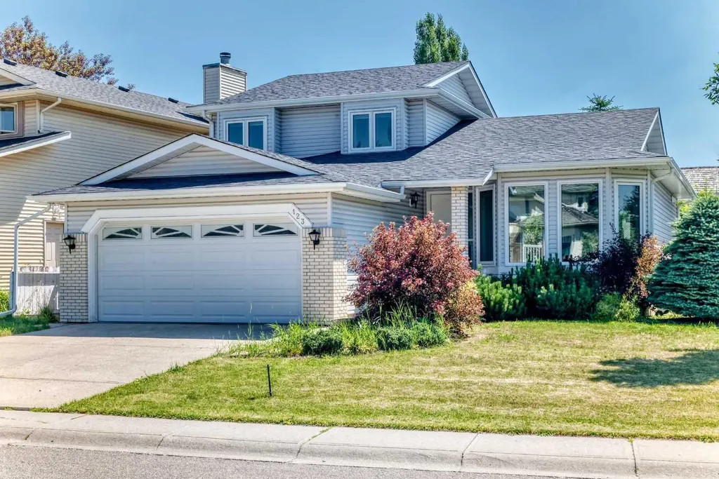 123 Wood Valley Drive SW Calgary AB T2W5V6