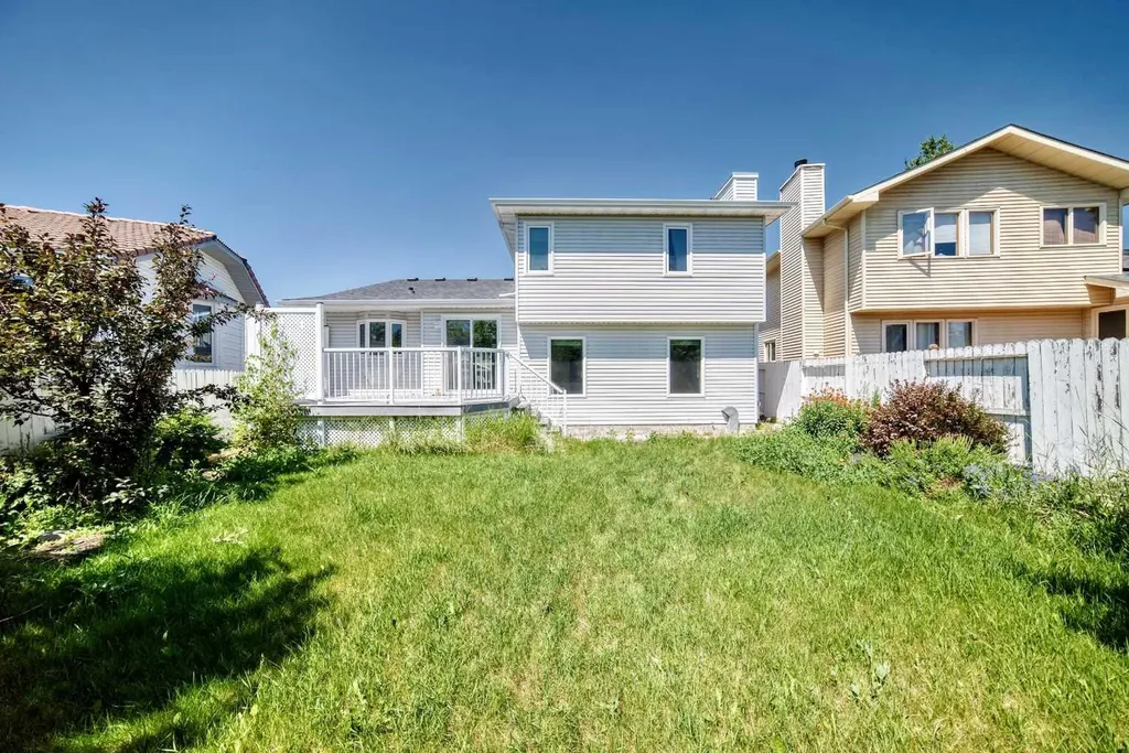 123 Wood Valley Drive SW Calgary AB T2W5V6