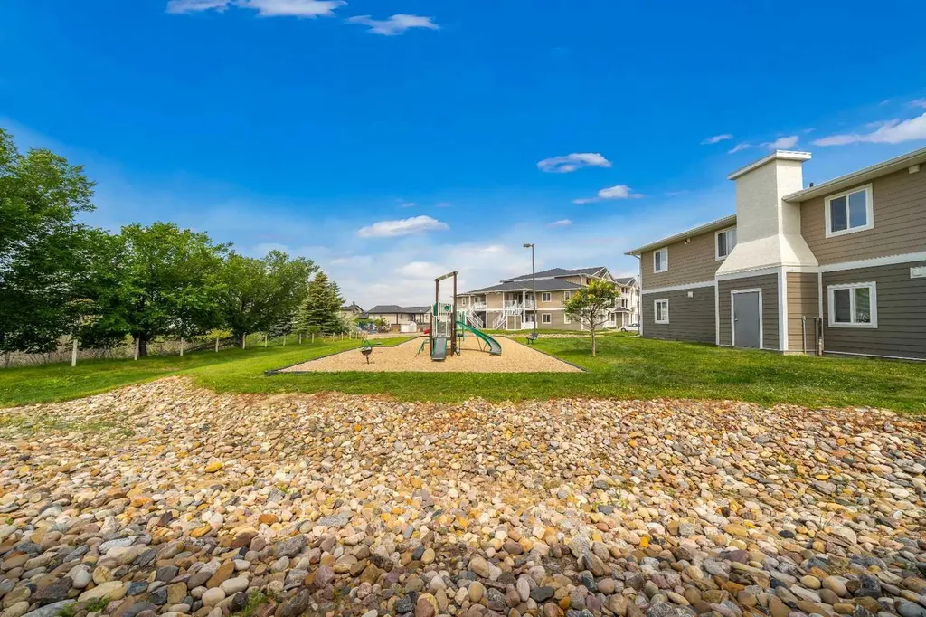 131 Southlands Pointe SE Medicine Hat AB T1B 0M5