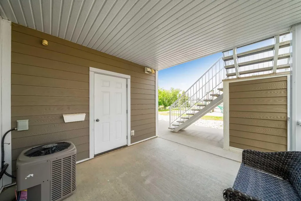 131 Southlands Pointe SE Medicine Hat AB T1B 0M5