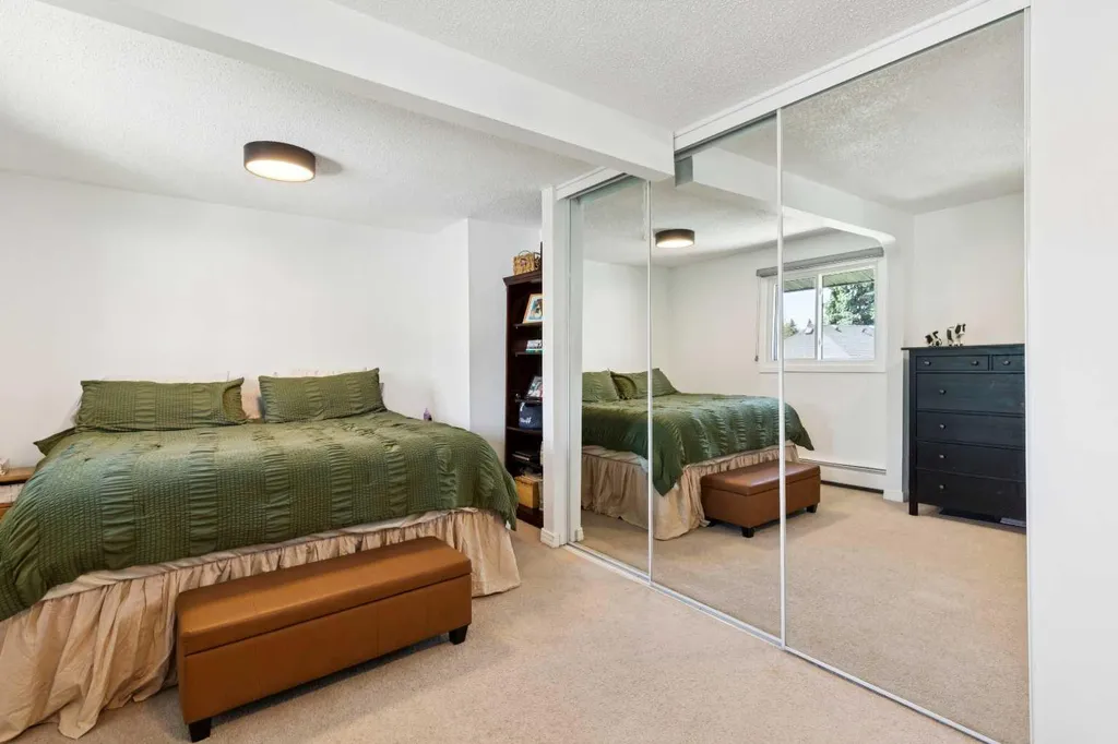 1606 34 Avenue SW Calgary AB T2T 2B4