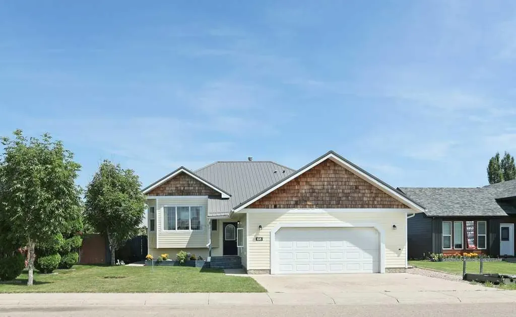 68 Upland Street Brooks AB T1R1J9