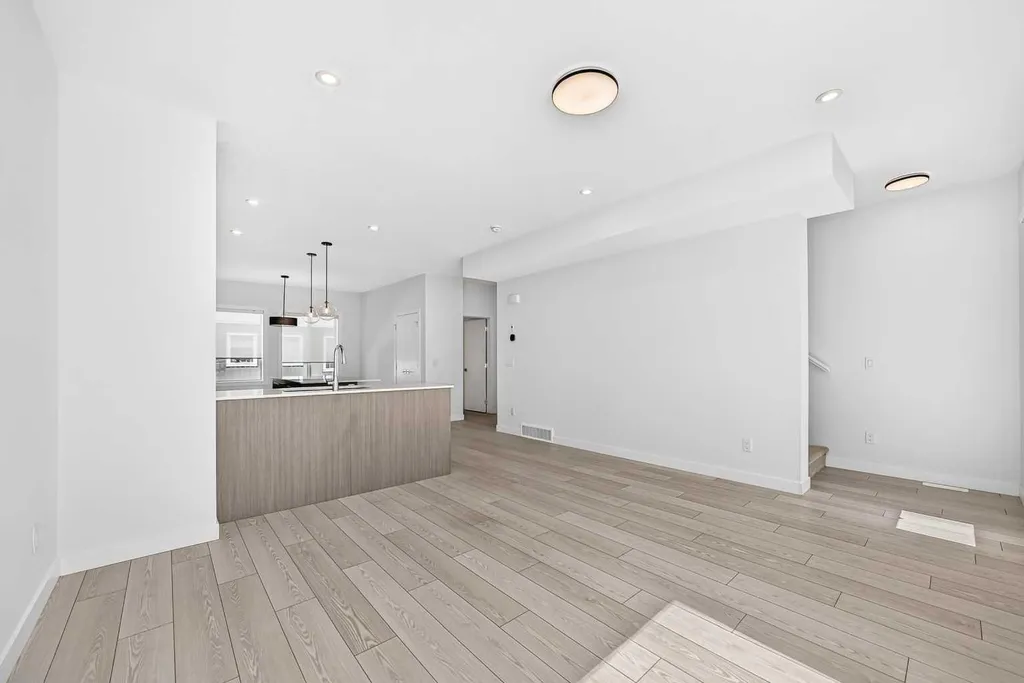 280 Chelsea Road Chestermere AB T1X 2X9