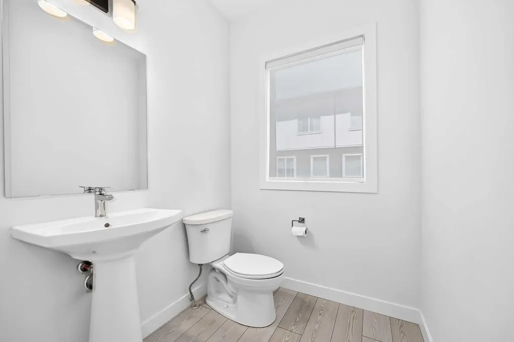 280 Chelsea Road Chestermere AB T1X 2X9