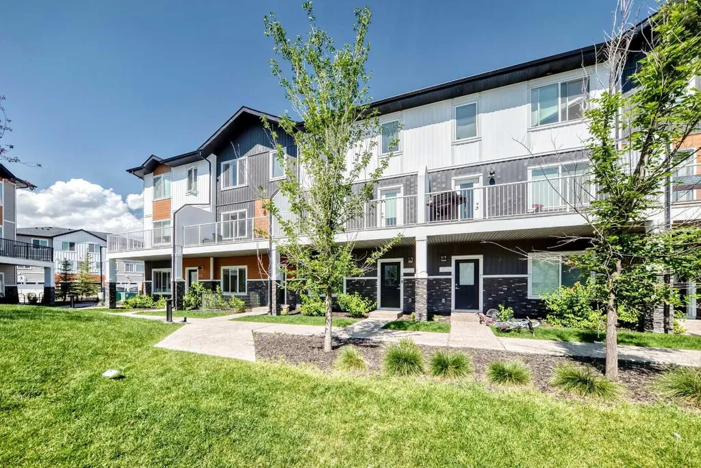 280 Chelsea Road Chestermere AB T1X 2X9