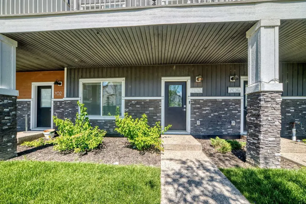 280 Chelsea Road Chestermere AB T1X 2X9