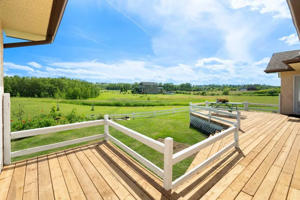 242070 24 Street E Rural Foothills County AB T1S 3N3