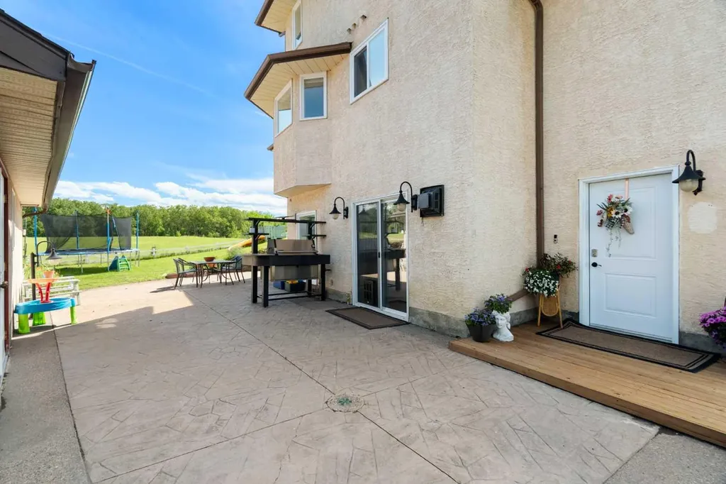 242070 24 Street E Rural Foothills County AB T1S 3N3