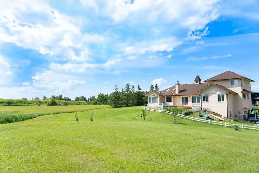242070 24 Street E Rural Foothills County AB T1S 3N3