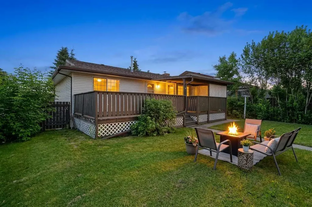 6724 22 Avenue NE Calgary AB T1Y 1P4