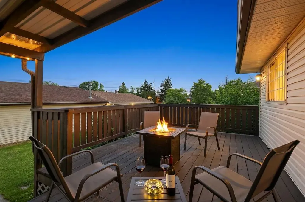 6724 22 Avenue NE Calgary AB T1Y 1P4