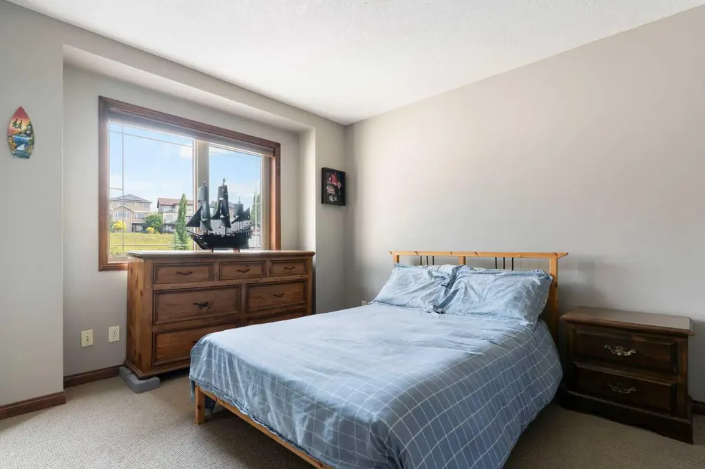 183 Sunset Close Cochrane AB T4C0B2