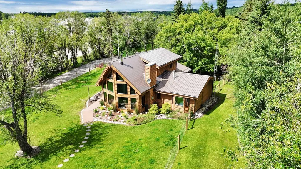 5507 46 Street Rocky Mountain House AB T4T 1L7