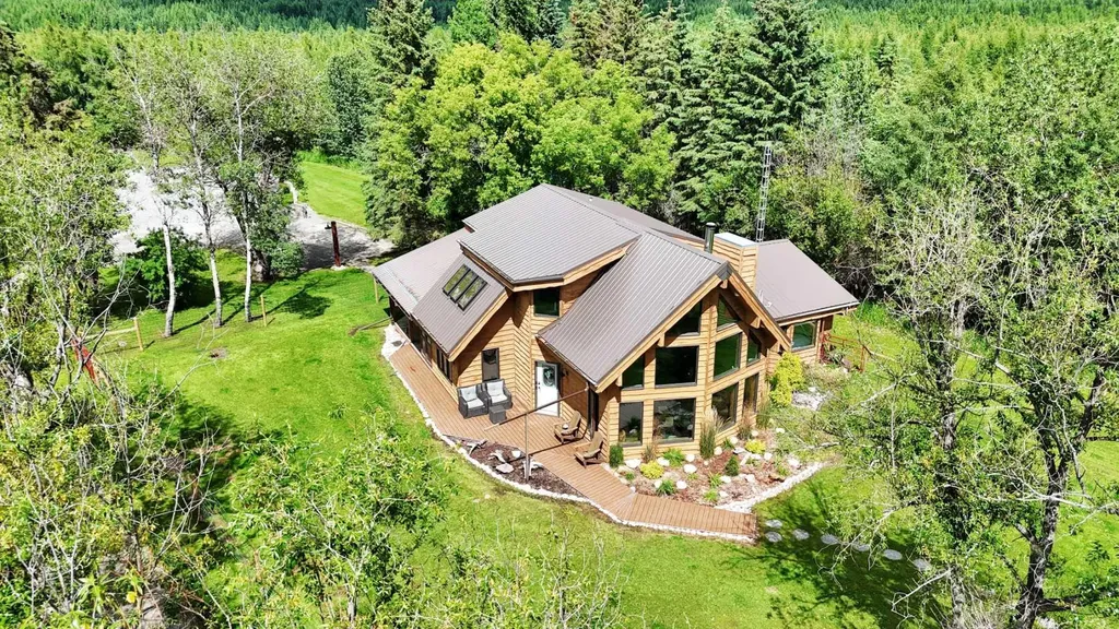 5507 46 Street Rocky Mountain House AB T4T 1L7