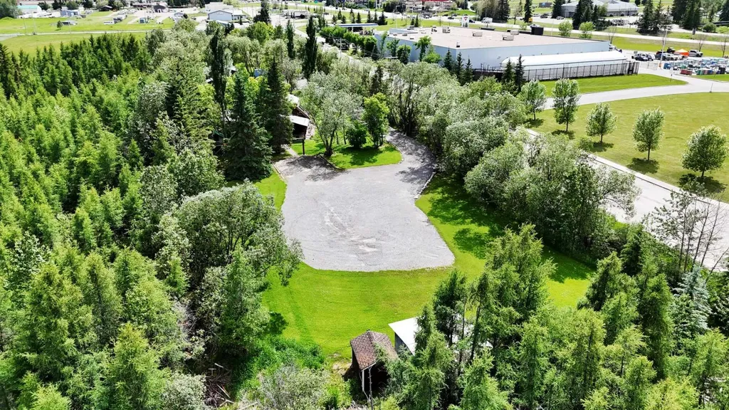 5507 46 Street Rocky Mountain House AB T4T 1L7