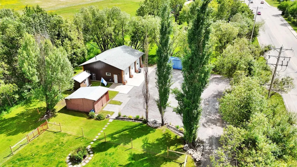 5507 46 Street Rocky Mountain House AB T4T 1L7
