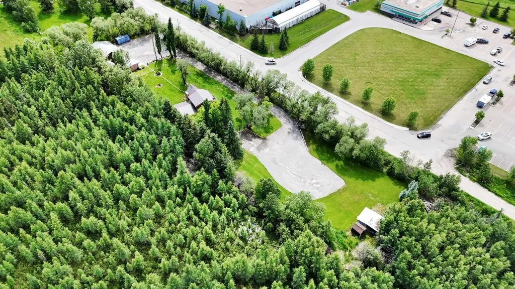 5507 46 Street Rocky Mountain House AB T4T 1L7