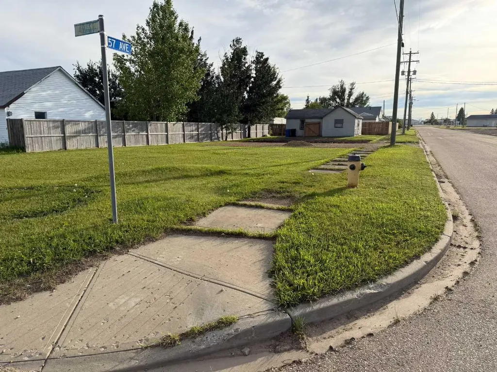 5605 49 Street Grimshaw AB T0H 1W0