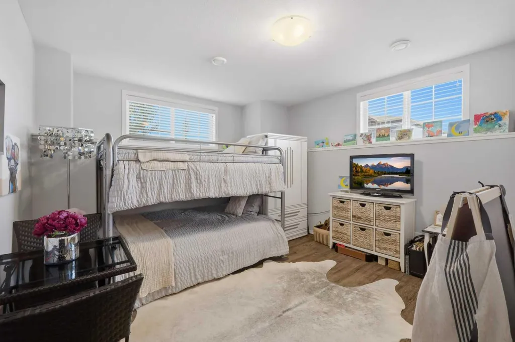 4 Golden Crescent Red Deer AB T4P 2P9