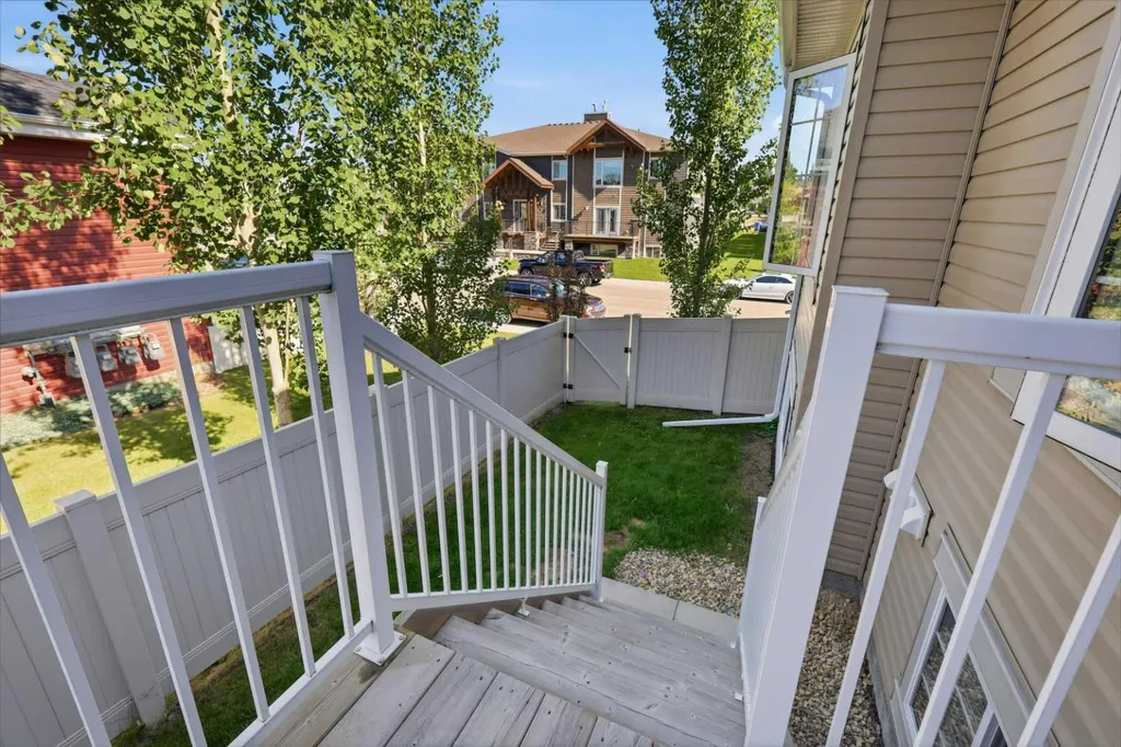 4 Golden Crescent Red Deer AB T4P 2P9